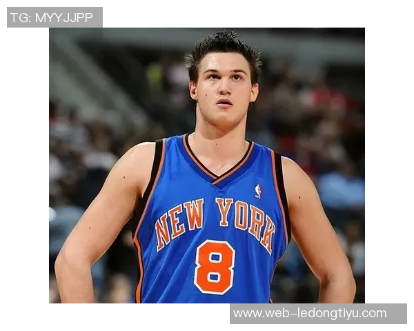 意大利炮正式加盟CBA旧将聚集同届状元遗憾退役UCLA双雄继续奋斗