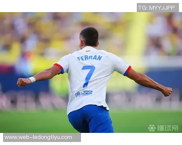费兰国家队50场进22球追赶迪斯蒂法诺31场23球的辉煌纪录