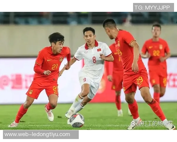 国足热身赛阵容大变换马镇与闫炳良分别把守两端球门