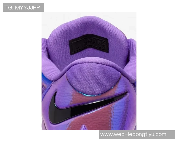 今年全明星盛典科比新鞋亮相Kobe3LowProtro首次发售引发热议