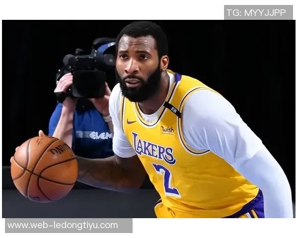 德拉蒙德篮板数突破11000大关成现役第二仅次于詹姆斯的辉煌成就