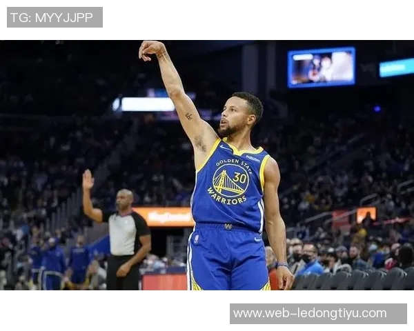 文班通过减少三分出手提升效率目标更多冲击篮筐实现进攻多样化