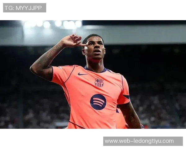 拉什福德坦言愿留巴萨合同还有两年多期待未来发展